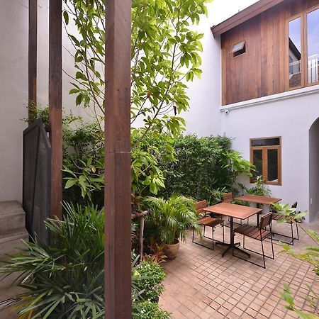 Neighbor Phuthon Bed & Breakfast Bangkok Exterior foto