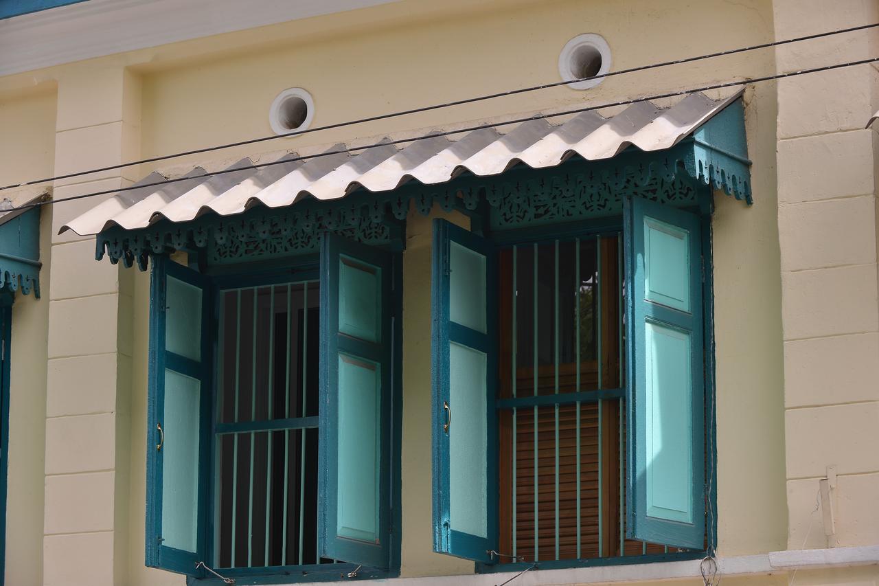 Neighbor Phuthon Bed & Breakfast Bangkok Exterior foto