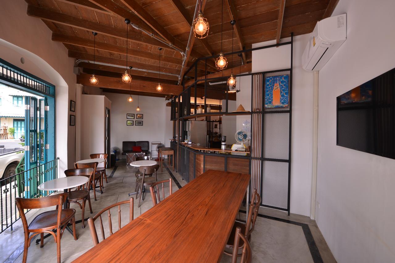 Neighbor Phuthon Bed & Breakfast Bangkok Exterior foto